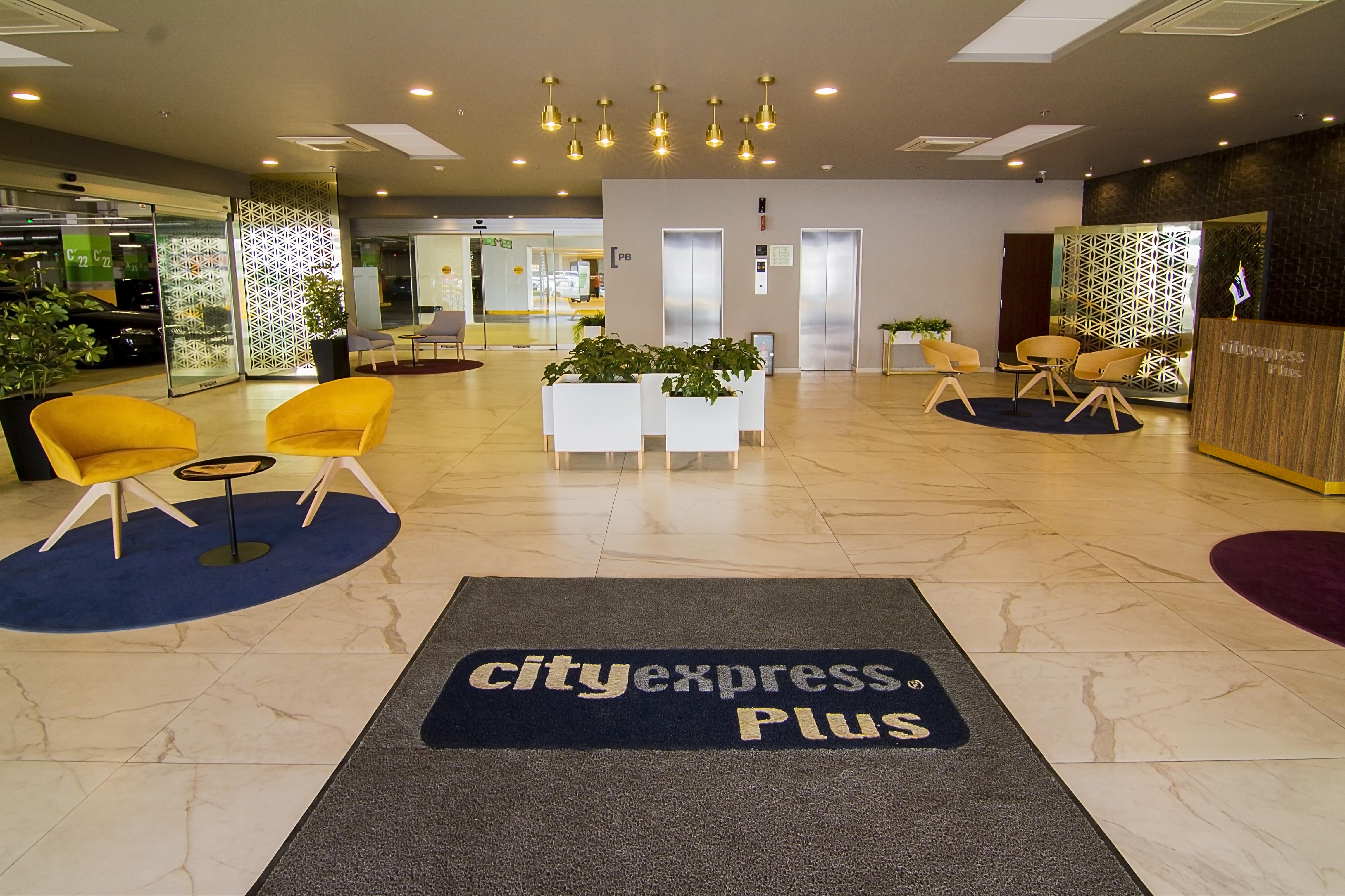 City Express Plus By Marriott Ciudad De Mexico Mundo E Экстерьер фото