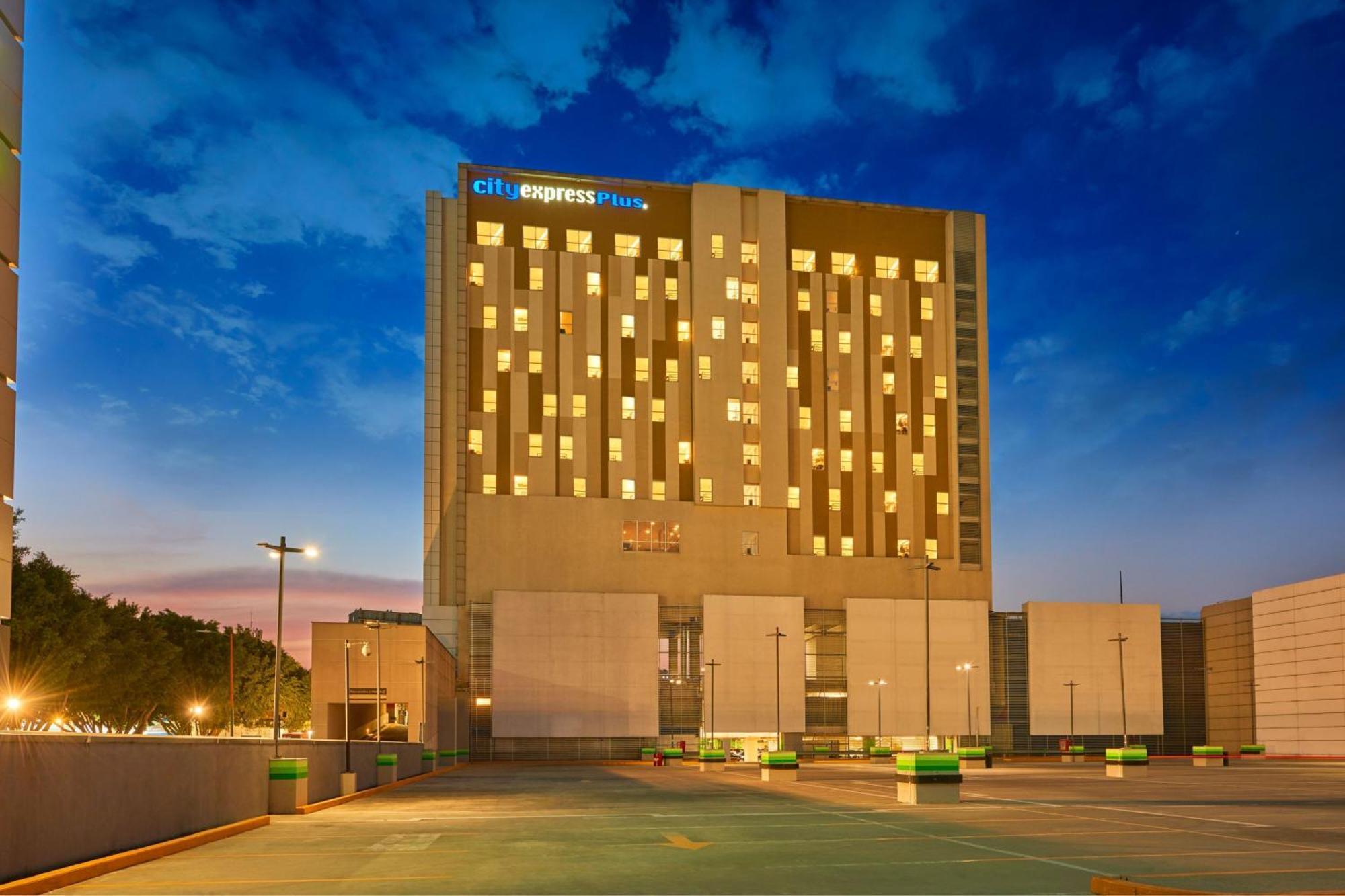 City Express Plus By Marriott Ciudad De Mexico Mundo E Экстерьер фото